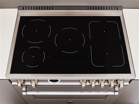 PROF304INSBIT Bertazzoni 30 inch Induction Range, 4 Heating …