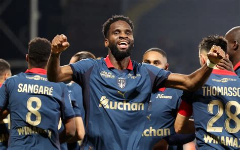 PSG Reclaim Ligue 1 Summit With Decimation Of Nice - wintechmobiles.com