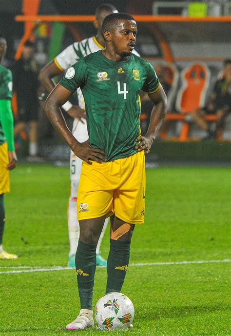 PSL transfer rumours: Does Mokoena have Euro clause?