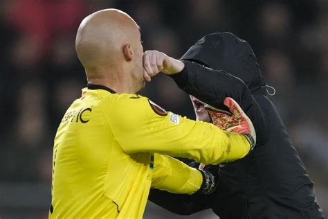 PSV bans soccer hooligan for 40 years for attacking player
