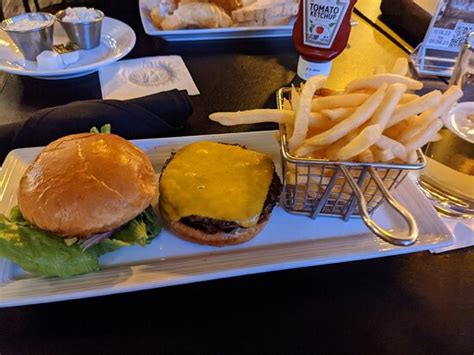 PUB333, Green Bay - Restaurant Reviews, Photos & Phone Number …