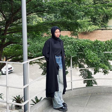 Putri Yuliana - Pengaruh Kualitas Pelayanan Publik Terhadap Tingkat ... - coolestguyplanet.net