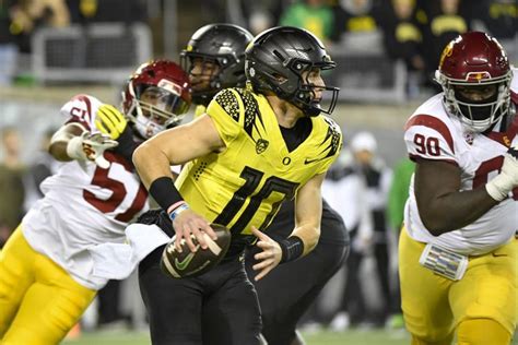 Pac-12 bowl projections: Oregon to the CFP, USC climbs to the Alamo and Cal sneaks in