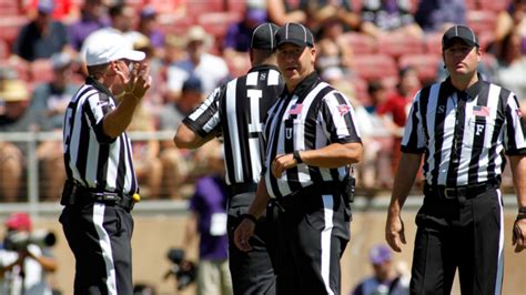 Pac-12 football officiating: Exodus of top referees leaves conference with overhauled crews for 2023 season