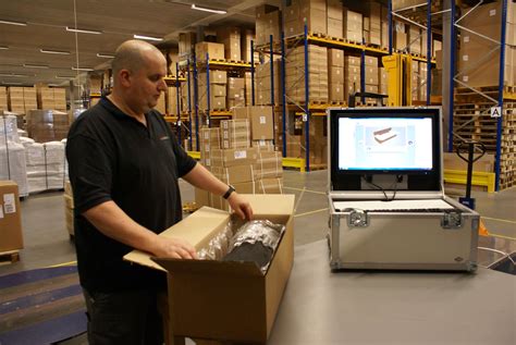 Implementation of PackAssist. Since then, the implementation of the PackAssist packaging tool has helped optimise (and secure) the packaging supply chain. Also ‘upstream’ in the supply chain, PackAssist secures the packaging process by connecting UPS chain partners; Philips’ only transport partner. Read the complete business case of Philips. 