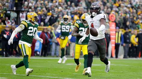 Packers’ playoff hopes fade thanks to a defense that can’t get stops