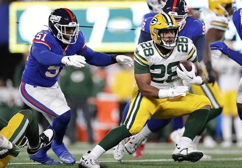 Packers RB Aaron Jones returns from knee injury. Dillon out with broken thumb
