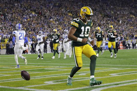 Packers and Raiders both struggling to run as they prepare to meet on Monday night