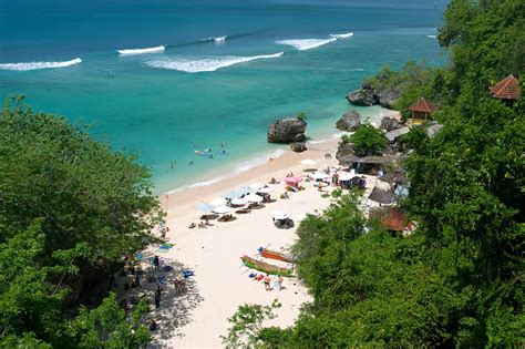 Padang padang beach bali location. Padang Padang beach is located in the Uluwatu area of south Bali. You can use the map below for navigation. It’s a 30-45 minute drive from the Kuta area, depending on traffic. See more 