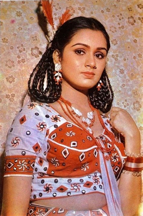 Padmini kolhapure nude | When tickets were sold in black, Padmini kolhapure  nude scÃ¨ne as child