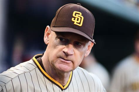 Padres 3B coach Williams has colon cancer, surgery Friday