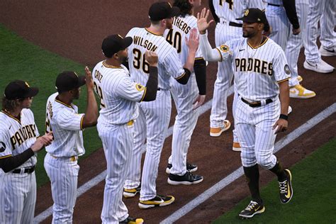 St. Louis. 71. 91. .438. 21. W2. Expert recap and game analysis of the San Diego Padres vs. Pittsburgh Pirates MLB game from April 29, 2022 on ESPN.. 