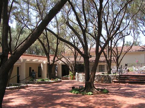 Padua hills. The Claremont Museum of Art will host the 17th annual Padua Hills Art Fiesta, with an outdoor art show, craft demonstrations, music and food, 11 a.m.-4 p.m. Sunday, Nov. 7, on the grounds of the ... 