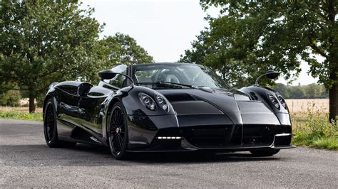 May 2, 2019 · Specs & Prices; Car Review Pagani Huayra Roadster review. 8 10. ... The Pagani Huayra Roadster would still drop jaws and stop traffic if it had the engine from a VW Polo, but thanks to a 6.0-litre ... . 