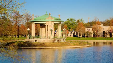 Pagoda Circle - St Louis