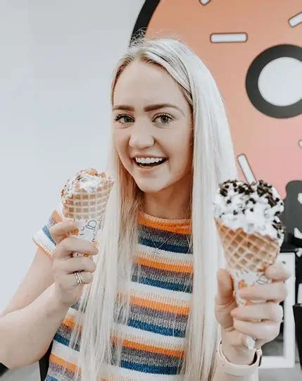 Paige drummond height and weight. Andrew Cuomo is 5 feet 11 inches tall in height and his weight is 80 kg. The hair color of Cuomo is black and eyes color is black. He is active on social media platforms such as Instagram, ... Paige Drummond Wiki, Biography, Age, Height, Net Worth, Boyfriend, Family, Education & More; 