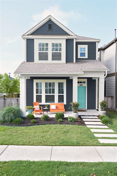 Painting home exterior. Our app also includes exterior siding and wood painting options, along with tips for painting brick exteriors. Plus, with Behr Paint and Home Depot options available, you can easily find the right paint for your project. Whether you prefer simple and nature-inspired designs or more modern and unique styles, Painting Home Exterior has you … 