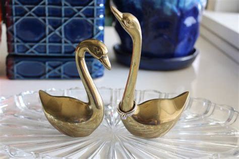 Pair of Swans - Etsy Singapore