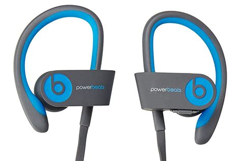 Pair powerbeats. Follow these steps to pair your Powerbeats with your Mac, iPad, or any other device: Press the button on your left earbud until you see the indicator light flash. Your Powerbeats are now in pairing mode. On your device, go to the Bluetooth menu. Select your earphones from the list of discovered Bluetooth devices. 