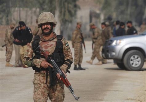 Pakistan’s army says it killed 8 militants during a raid along the border with Afghanistan