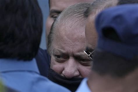 Pakistan’s ex-leader Nawaz Sharif regains right to appeal convictions, opening a path to election