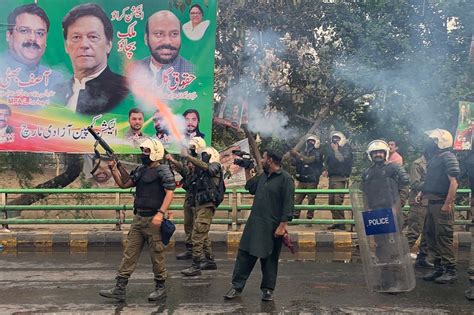 Pakistan police, ex-PM Khan supporters scuffle near his home