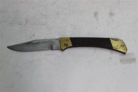 Pakistan stainless steel knife. Damascus steel knives are considered ideal hunting knives. Damascus knives implement premium materials and perform a variety of tasks. Due to their increased functionality and versatility, Damascus steel knives are a prime target for fake replication. Therefore, how does one determine whether their Damascus knife is a real or fake … 