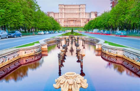 Palazzo del popolo bucarest immagini e fotografie stock ad alta ...