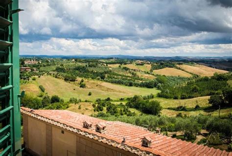 Palazzo di Valli Siena - Facebook