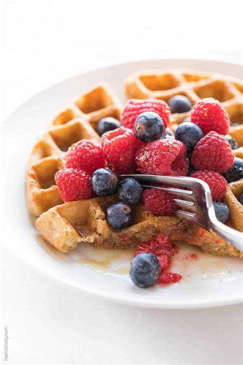 Paleo Waffles {Grain-free, dairy-free, refined sugar-free}