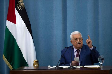Palestinian Authority lashes out at renowned academics who denounced president’s antisemitic remarks