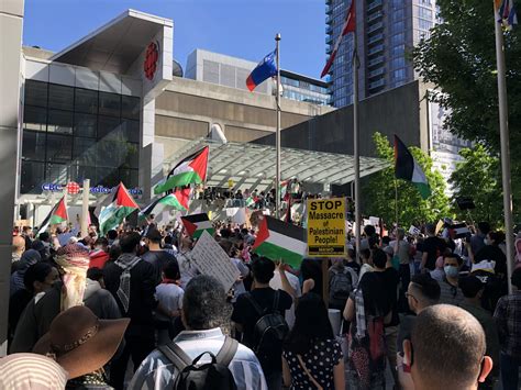 Palestinians gather in Toronto, Vancouver for rally, more demonstrations expected