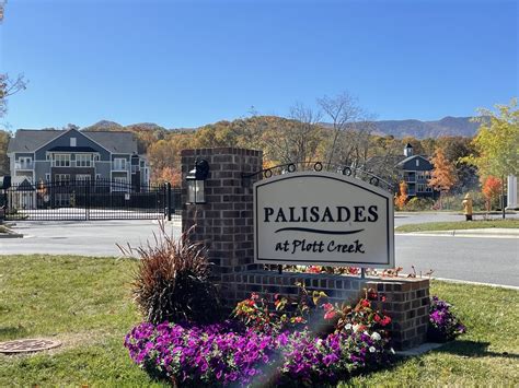 Palisades at plott creek. Palisades at Plott Creek. $1,650 - $2,195; 1-3 Beds; 20 Palisades Ln, Waynesville, NC 28786. The Palisades at Plott Creek is a brand new apartment community right next to Hazelwood Elementary on Plott Creek Road. We have several different options for 1, 2 and 3 bedroom floor plans for you to choose from! We have patios and sunrooms in all our ... 