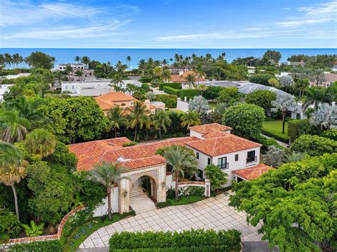 Palm beach florida zillow. Posted at 4:50 PM, Aug 25, 2023. and last updated 1:55 PM, Aug 25, 2023. PALM BEACH, Fla. — A Friday morning listing on Zillow showed that Donald Trump's Mar-a-Lago … 