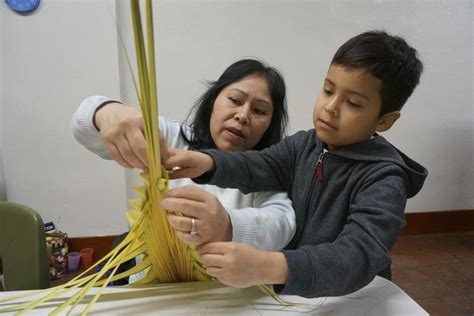 Palm weaving workshops join faith, culture for Palm Sunday