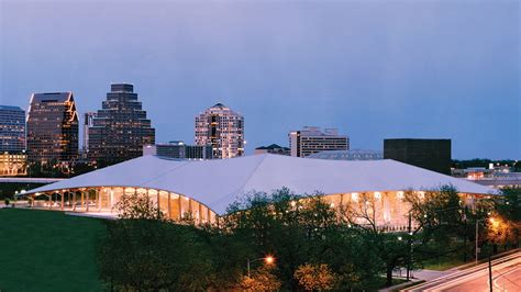 Palmer event center. The Palmer Events Center is located at 900 Barton Springs Rd, Austin, TX 78704, within a three-mile radius of 11,000 hotel rooms. By the end of 2020, 12,144 hotel rooms are projected to be available downtown. 