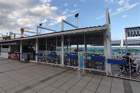 Palmiye Cafe, kafe, İzmir, Narlıdere, Mithatpaşa Cad., 196B.