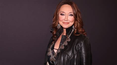 Pam tillis face surgery