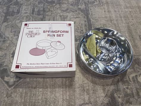 Pampered Chef Spring Form Pan Set w/Heart Insert 1540 & instructions