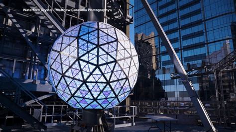 Pandemic turns iconic Times Square ball drop into socially …