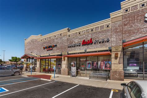 Huebner Oaks is conveniently located at 11745 W Interstate 10 | San Antonio | Texas | 78230 Huebner Oaks Shopping Center | San Antonio TX Huebner Oaks Shopping Center, San Antonio, Texas. 2.3K likes · 7 talking about this · 3,308 were here.. 