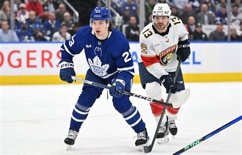 Panthers take 2-0 series lead as Maple Leafs lose Knies to injury