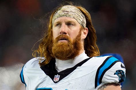 Panthers to place veteran TE Hayden Hurst on injured reserve after amnesia resulting from concussion