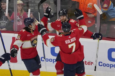 Panthers win home opener, hold off Toronto 3-1 in playoff rematch