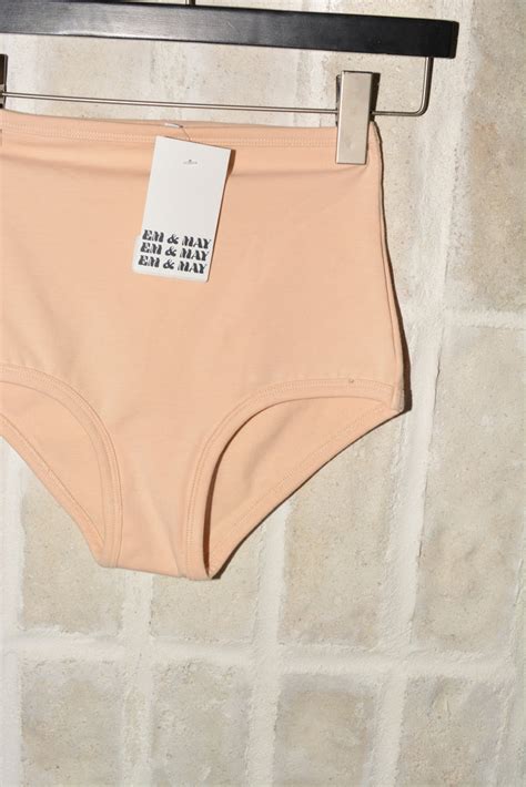Pantie nude. Basic Shaping High Waist Briefs. $74.00. ( 8) Find a great selection of Women's Chantelle Lingerie Panties at Nordstrom.com. Find bikini, high-cut, boyshorts, and more. Shop from top brands like Hanky Panky, Wacoal, Hanro, and more. 