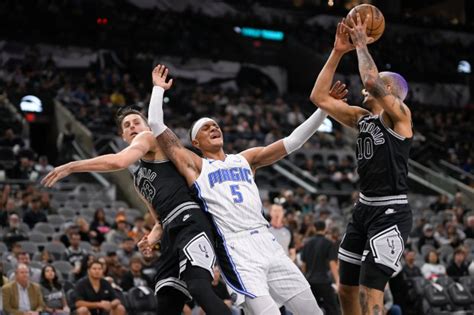 Paolo Banchero’s 27 points not enough as Spurs’ hot 3-point shooting downs Magic