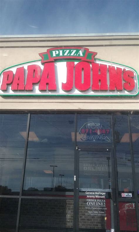 Restaurant menu, map for Papa John's Pizza located i