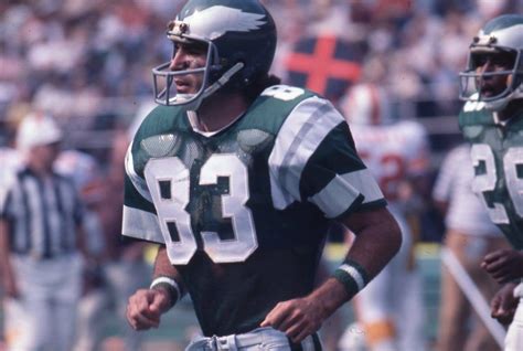 Papale eagles football. Jun 14, 2023 · Gallen of Questions Podcast, Ep. 23: Vince Papale 23:50. PHILADELPHIA (CBS) -- He now lives in Florida, but Vince Papale will forever be Philly. The Eagles legend is back in town for motivational ... 