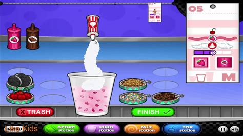 Papa's Freezeria is an exciting ice cream shop management game. You play as a restaurant manager, receive orders from customers who come to the restaurant, make ice creams, and do everything you can to serve customers. How to play Papa's Freezeria game. To play this game, you need to know some information about it. Game plot. 