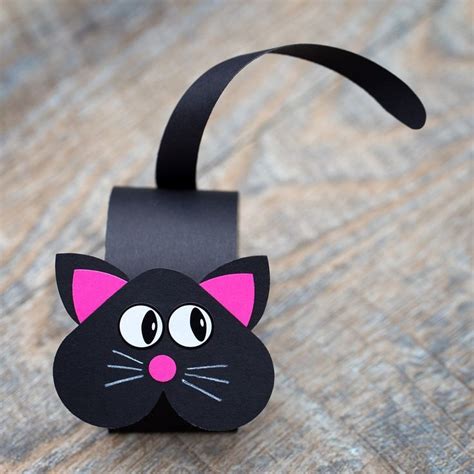 Paper Bobble Head Black Cat...free pattern... Tap the link for an